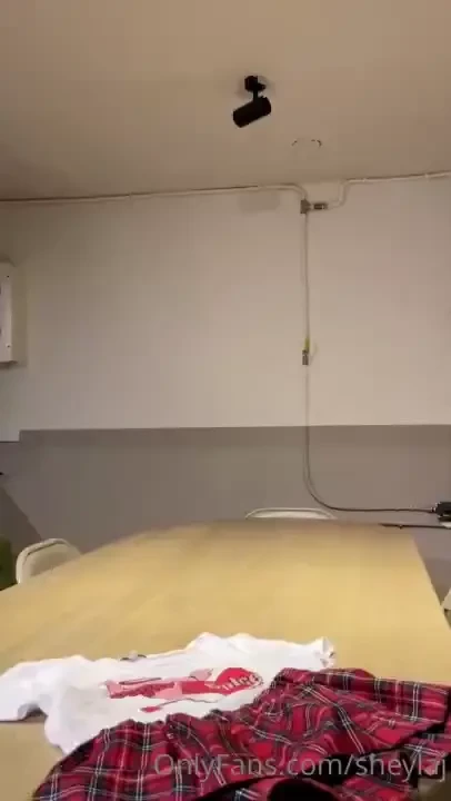 Do you like the way my skirt looks 