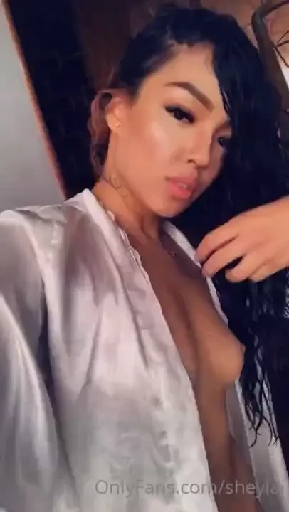 Wet amp ready for some fun 