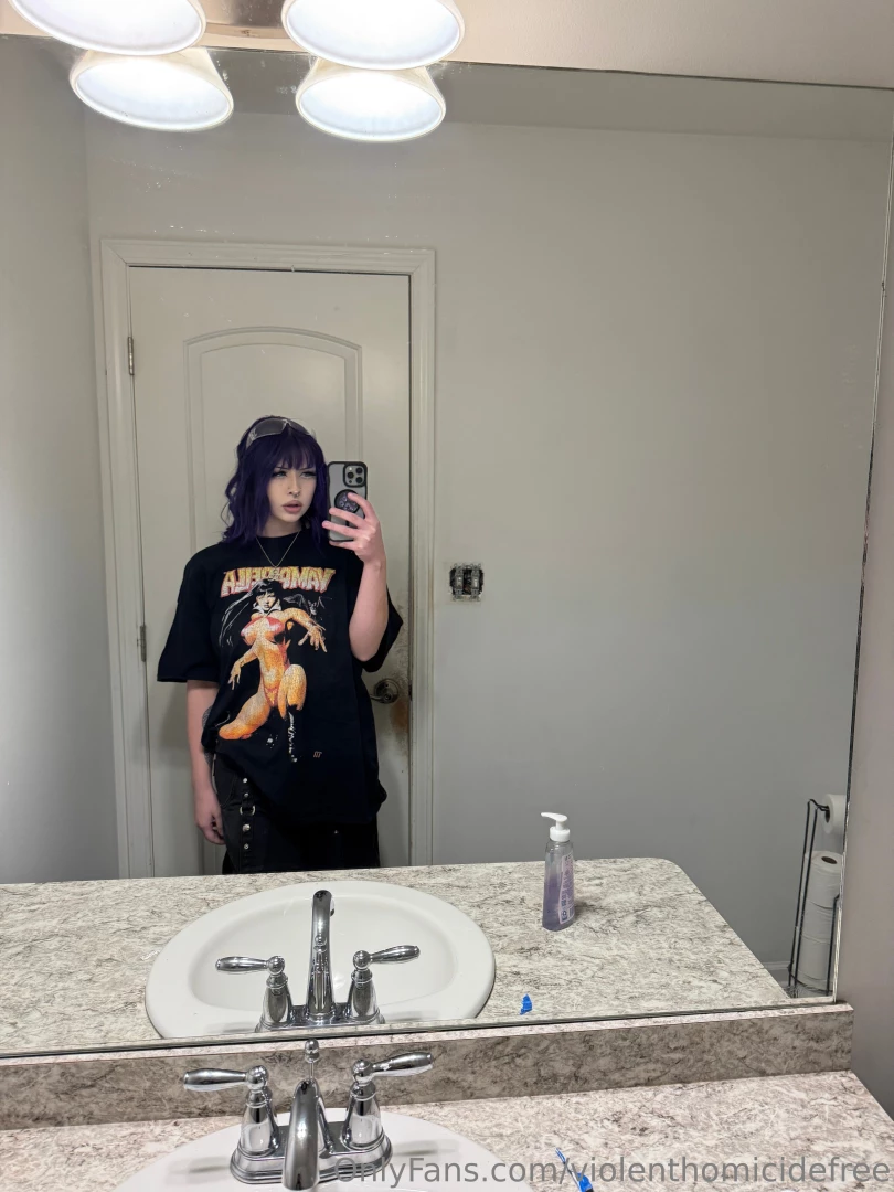 This shirt looks better on me huh be honest or don t i already know 