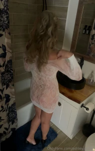 Do you want to play dirty truth or dare join me for a quick bath