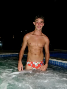 These budgy smugglers are so tight they squeeze my ass cheeks together part 1