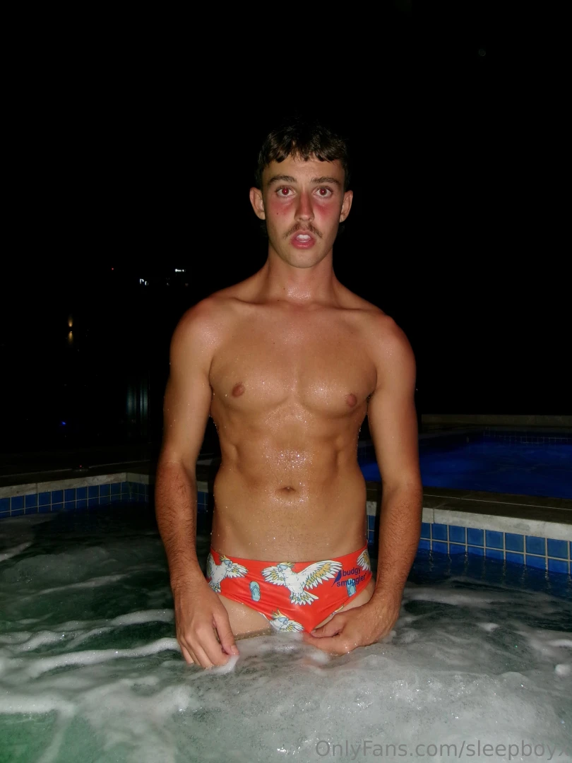 These budgy smugglers are so tight they squeeze my ass cheeks together part 4 