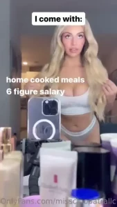 Anyone looking for a wife catch me here hehe misscleopatraxxx