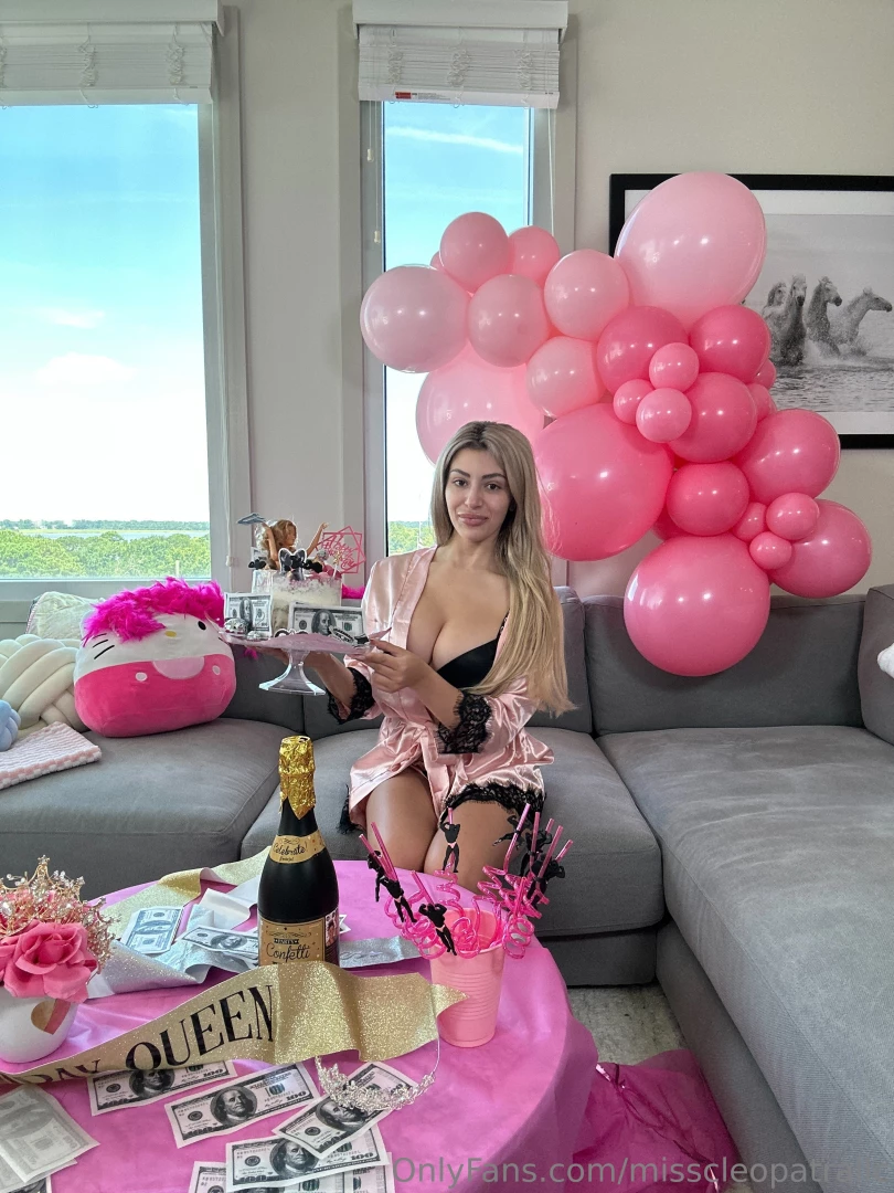 Having a birthday stream tonigh 9 30 pm est on my premium page 