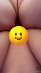 Doggie close up from bottom are you a close up lover would you stay