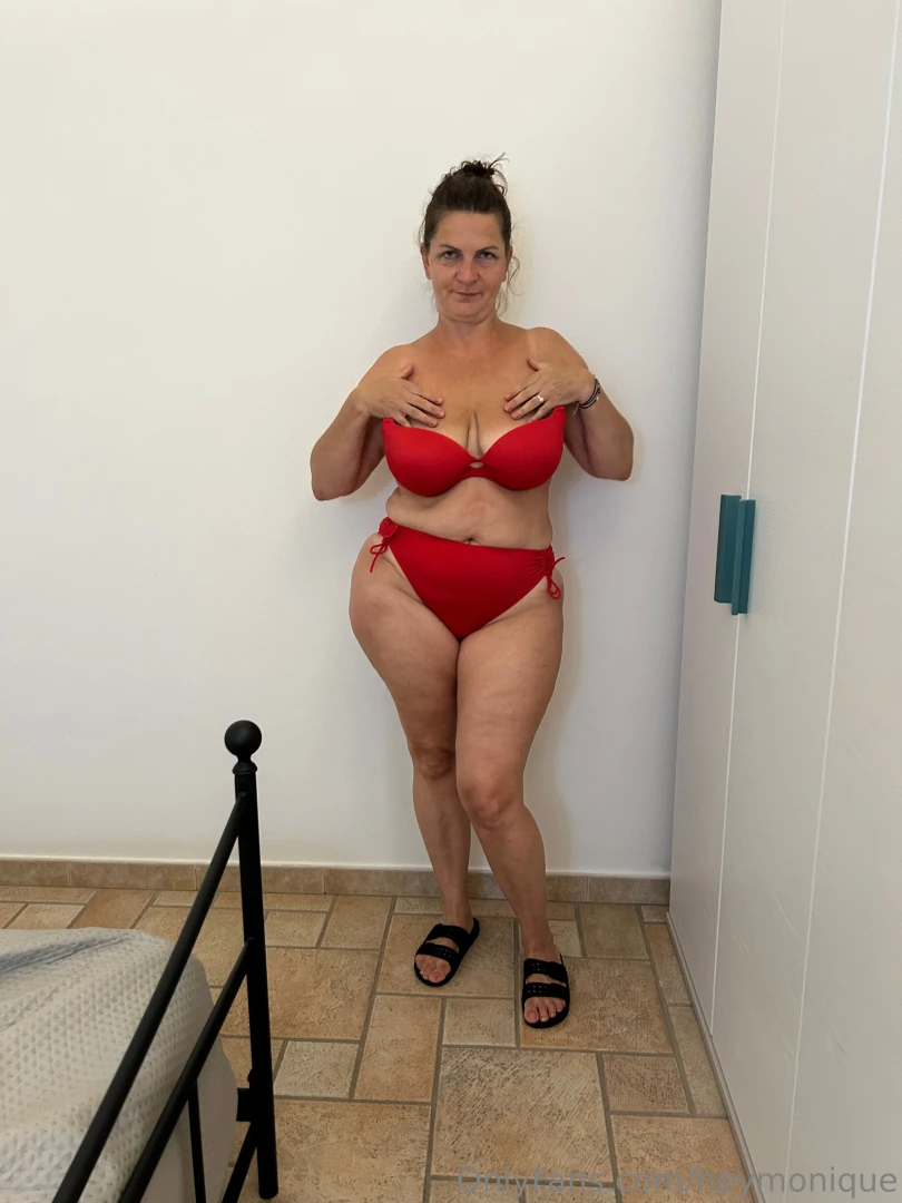 Ready to paint the town red tonight 