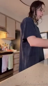 My heads starting to hurt so imma lay down and get off my phone but