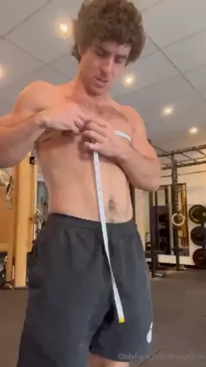 How bigs my chest what body part should i measure next comment below 