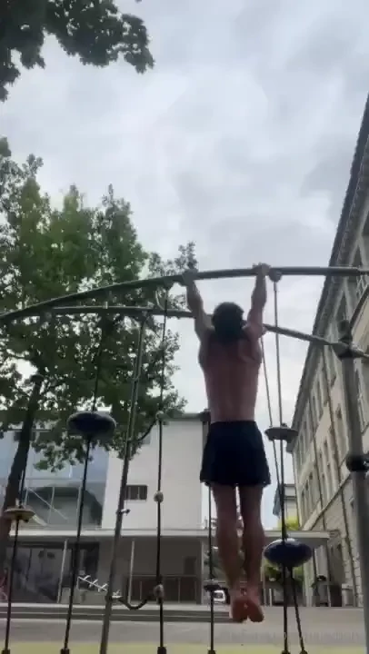 Switzerland and their damn bells p s i m so weak now 