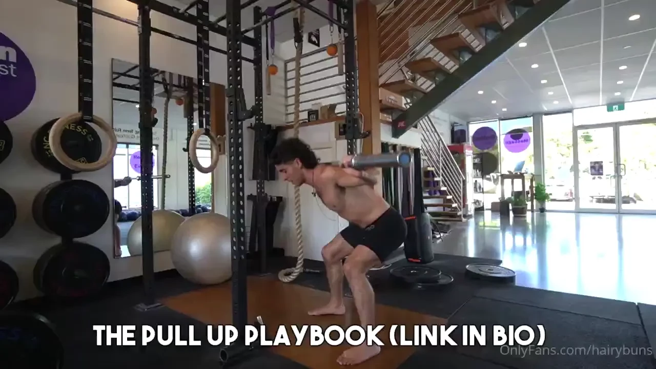 A preview of some squat content in my training course link below the 