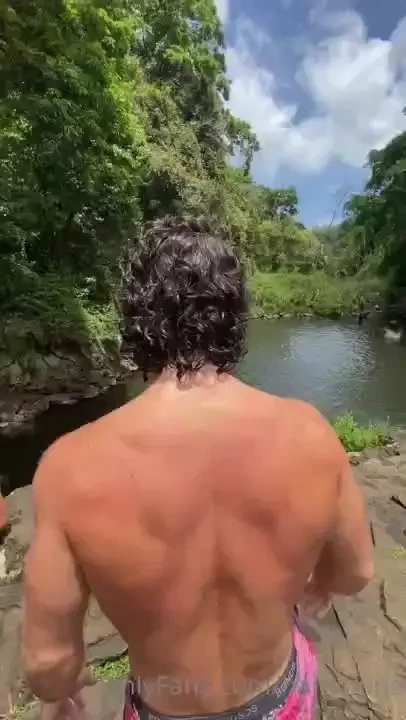 Just tryna dry up after a decent dive 