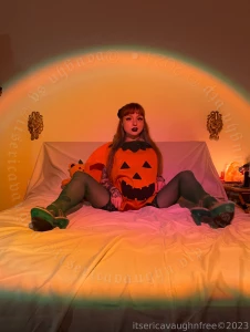 Pump-kink dressed up as a little pumpkin to get my guts rearranged part 8