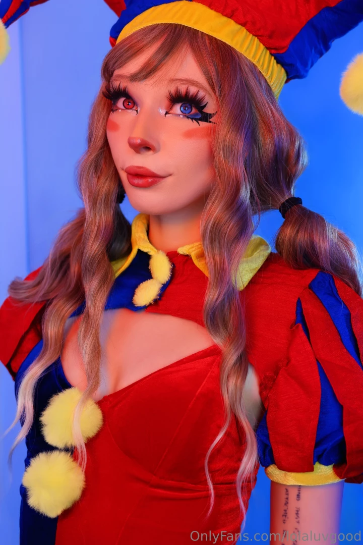 I show up to our date dressed like this whats your reaction 