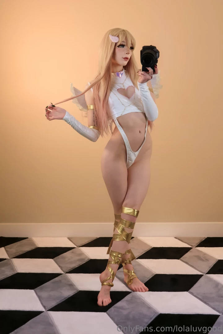 Angelic looks but devilishly seductive 