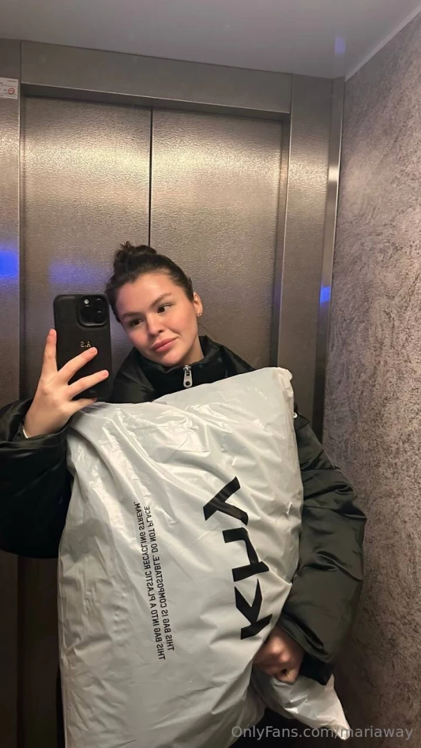 Describe your idea of a perfect date is it dinner under the stars or a 