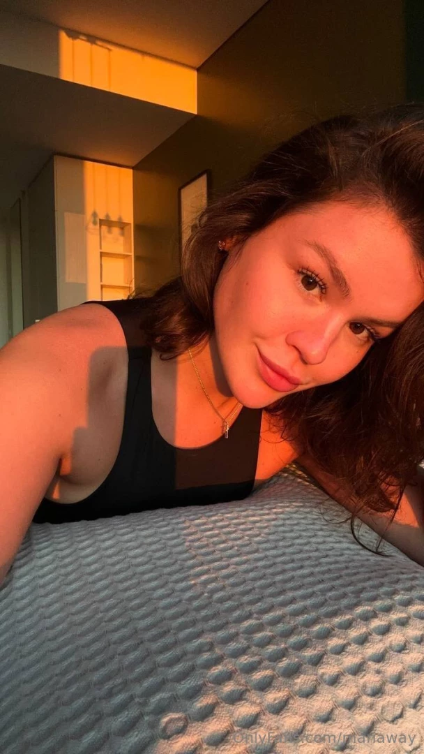 I m looking right into your eyes 