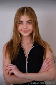 Little cutie sandra_tiny is 18 years just turned old this angel will part 109