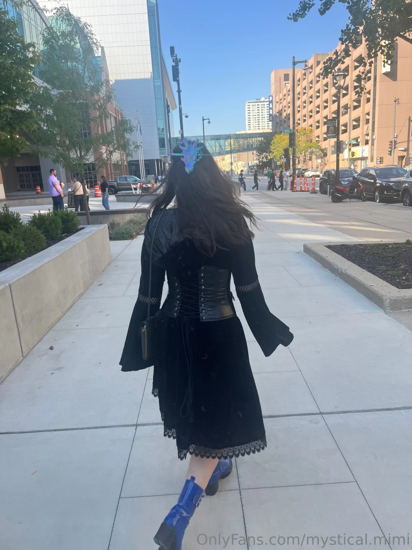 Witch on the loose in the city 