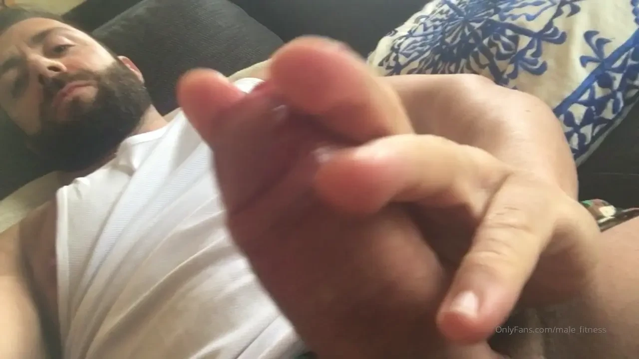 Horny at home who want suck my balls 