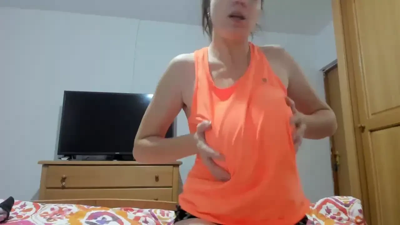 Some boobie playyy for you 