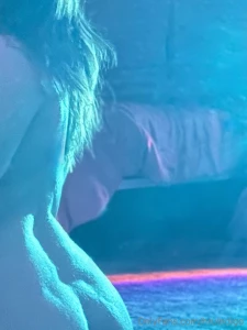 How do the back dimples look