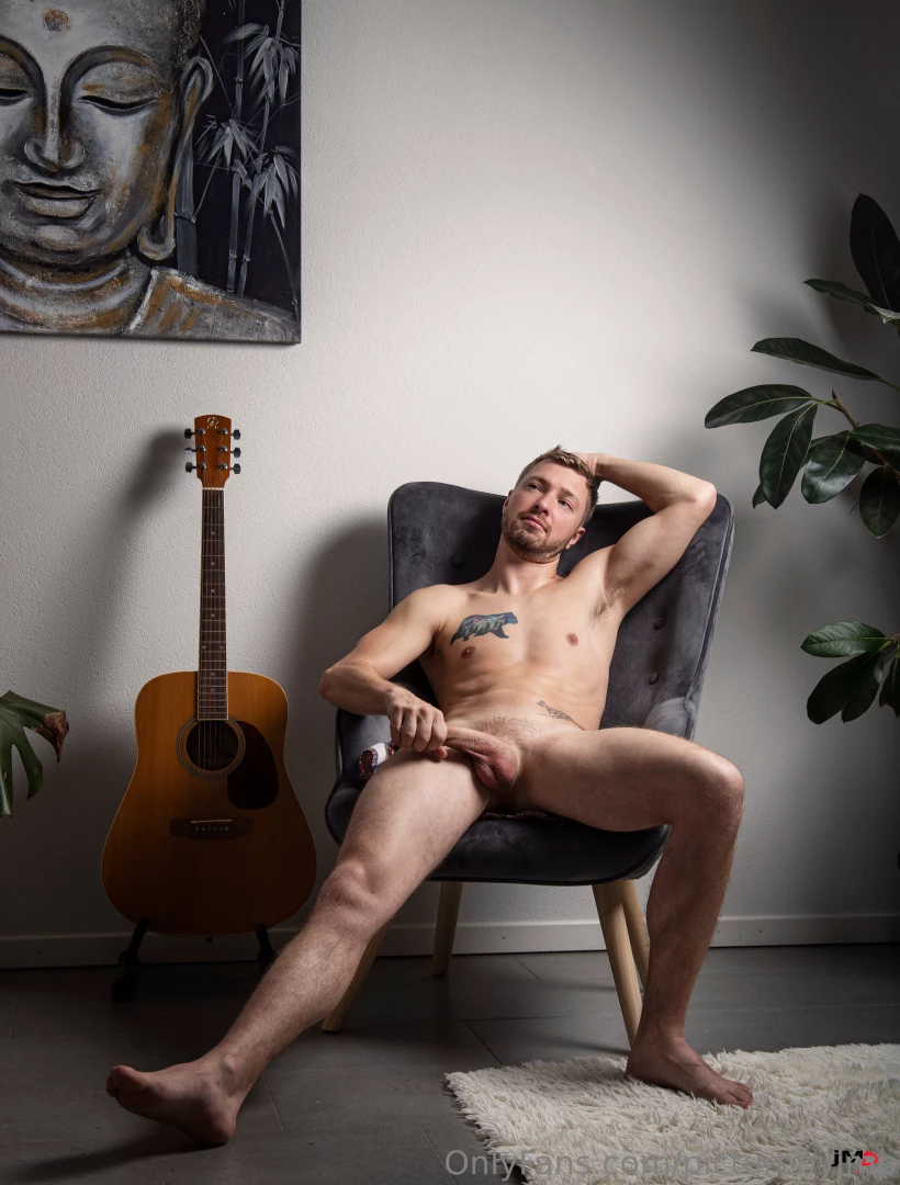 A moment with nak_raphael - swipe part 3 