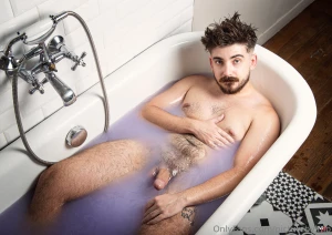 Purple bath mayeubaise - swipe