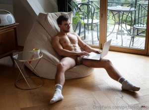 Working from home sylvain - swipe part 2