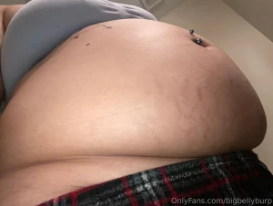 It s been so hard to hide my belly lately all my big shirts are