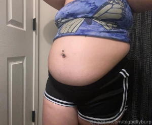 Is it that noticeable my clothes are kinda tight