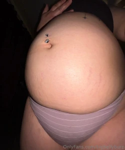 Inflating with such a bloated belly has left me so horny part 11