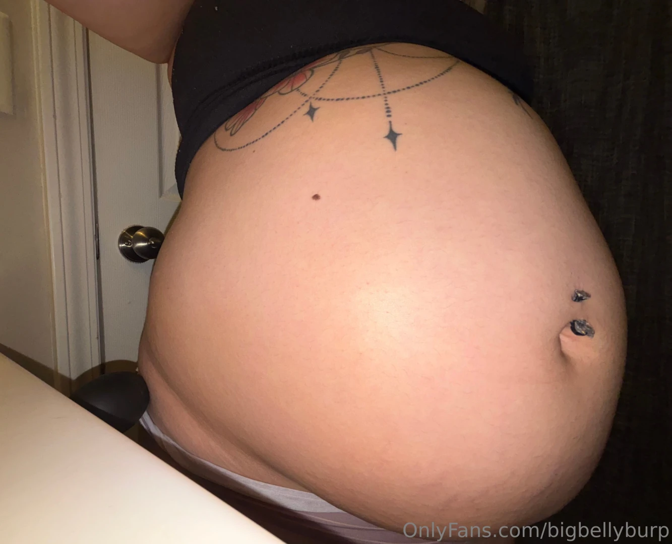 Inflating with such a bloated belly has left me so horny part 4 