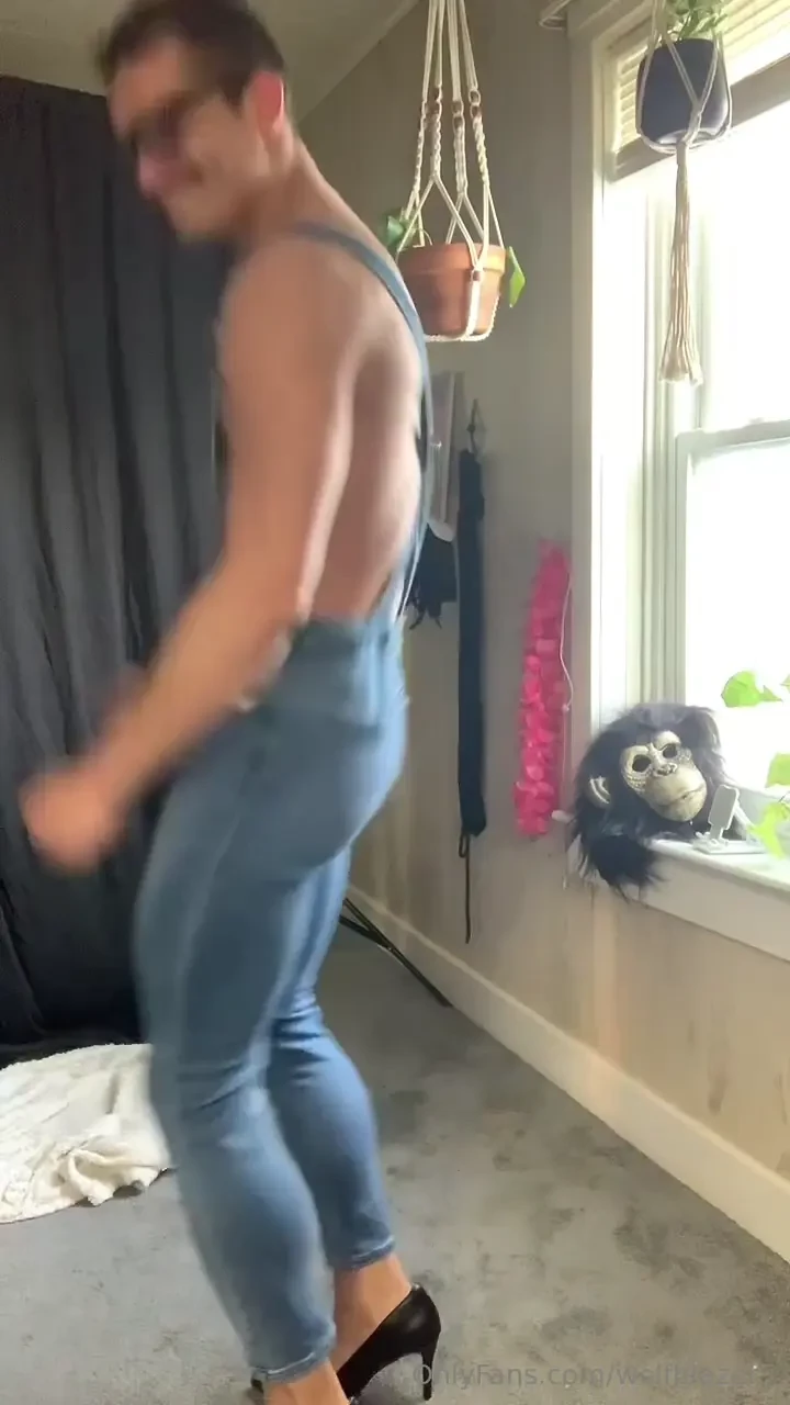 I ll be your cotton eyed joe hit my dms for some sexy fun 