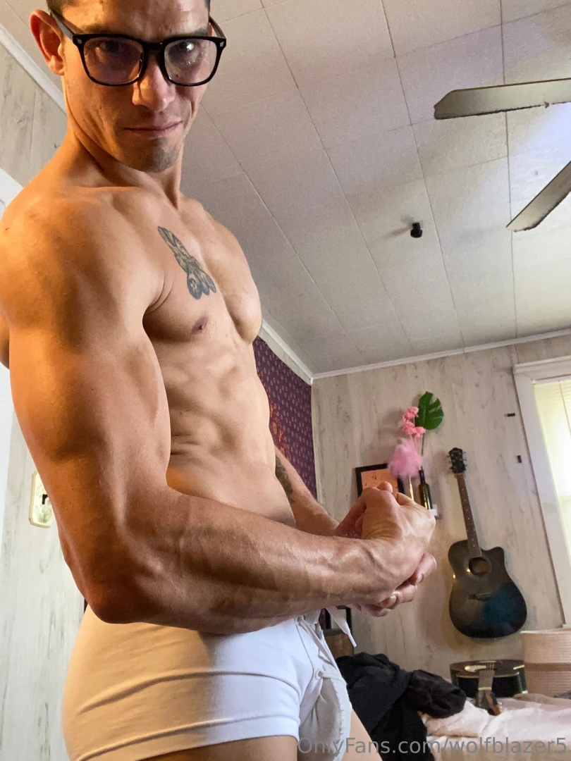 Customs and private shows available hit the dms part 1 