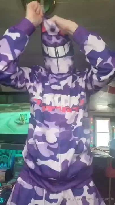 Well i started wearing the outfit and my friend started to take a long 