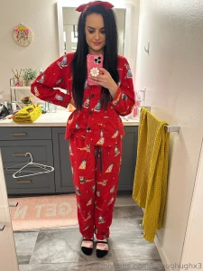 Imagine doing 8 hours of therapy and still looking this cute at the