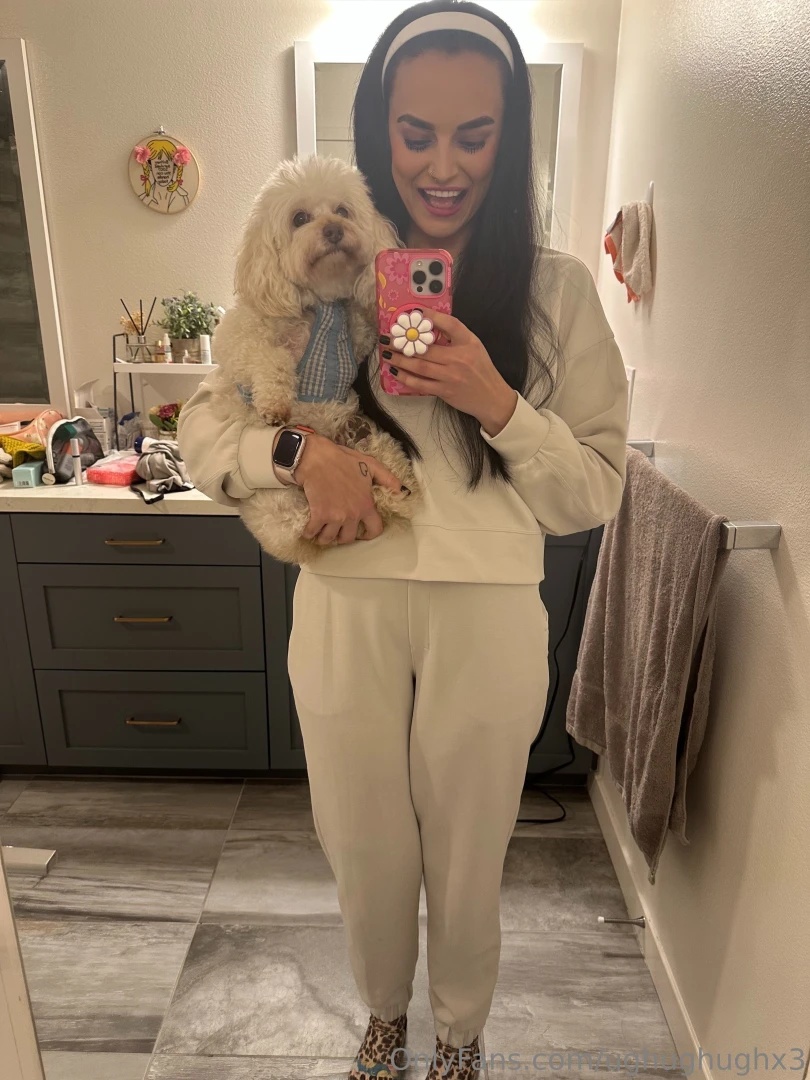 Check ur messages if you wanna see me in these pants and nothing else 