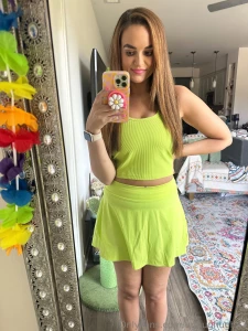 Do you like me better in neutrals brights or darks