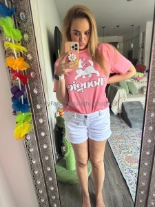 Hey bitches - i m back someone named eric messaged me and i raced over