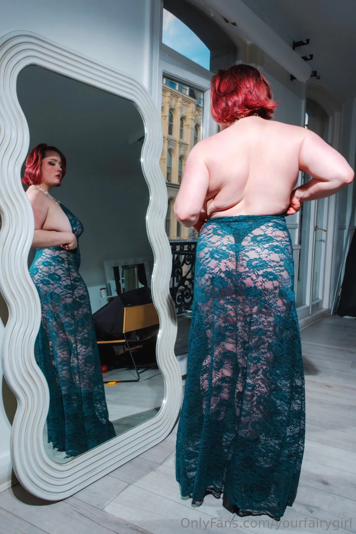 You may think i m vain but in fairness the mirror was flirting with me part 10 