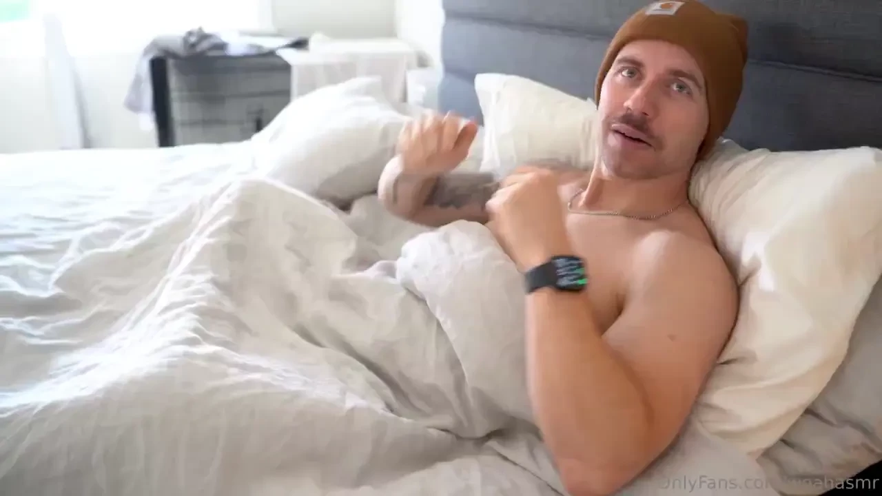 Asmr my bed is literally calling your name cum here 