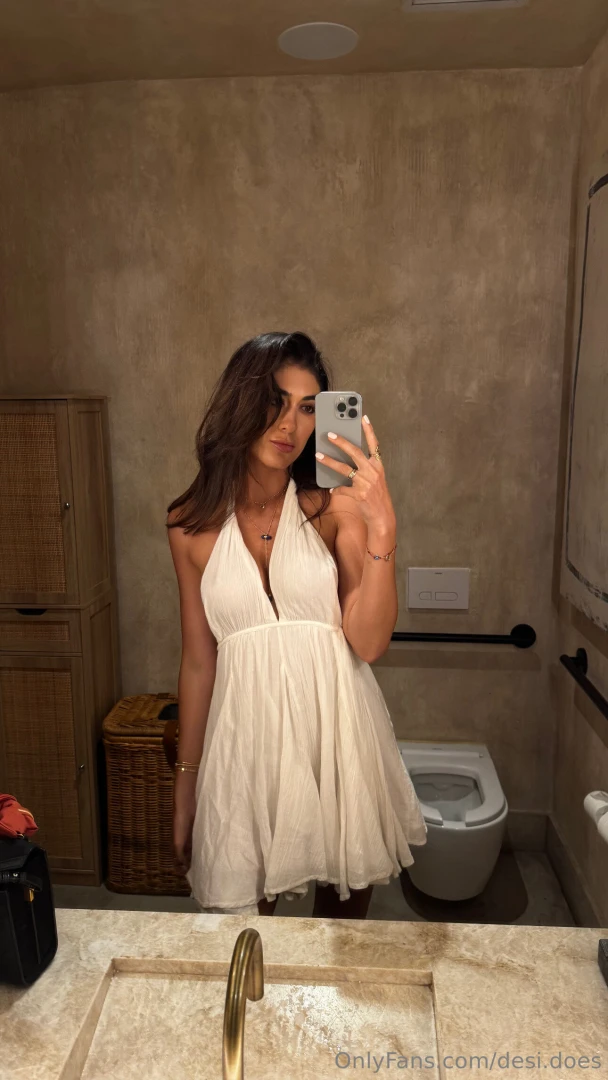 Do i look cute in all white 