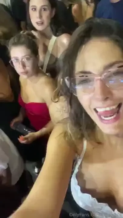 Hey that was from last night i went partying w my girls again couldn t part 2 