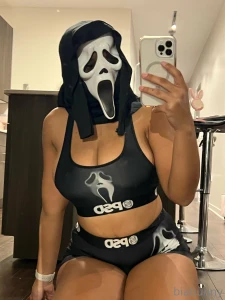 Ghost face but make it very hot