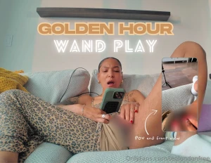 Golden hour pussy play i love being able to play with my pussy