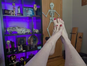 What do you think should i get a fresh pedicure for my birthday next