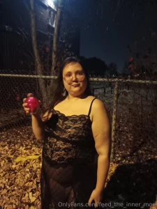 Be careful on halloween night this fat gothic goddess might snatch you