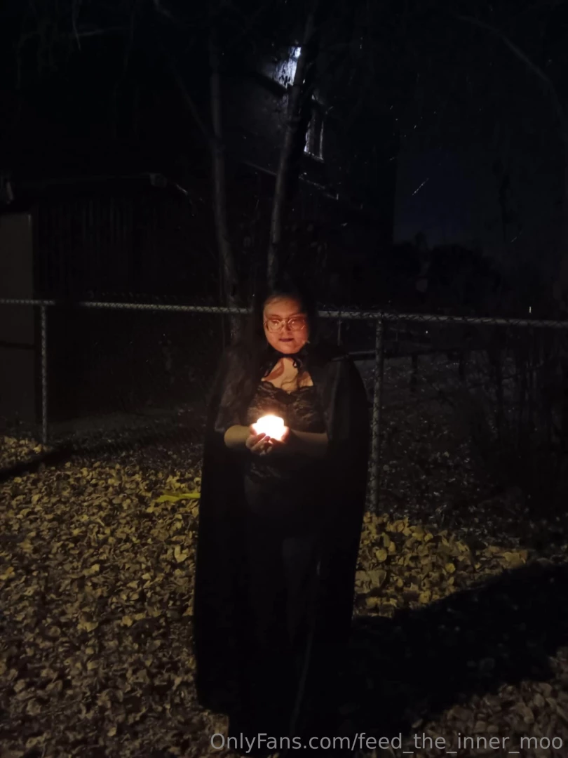 Be careful on halloween night this fat gothic goddess might snatch you part 4 