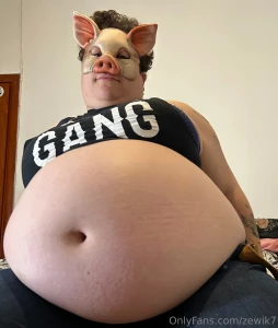 Closet purge part 3 at least this one actually is a crop top it can t part 3