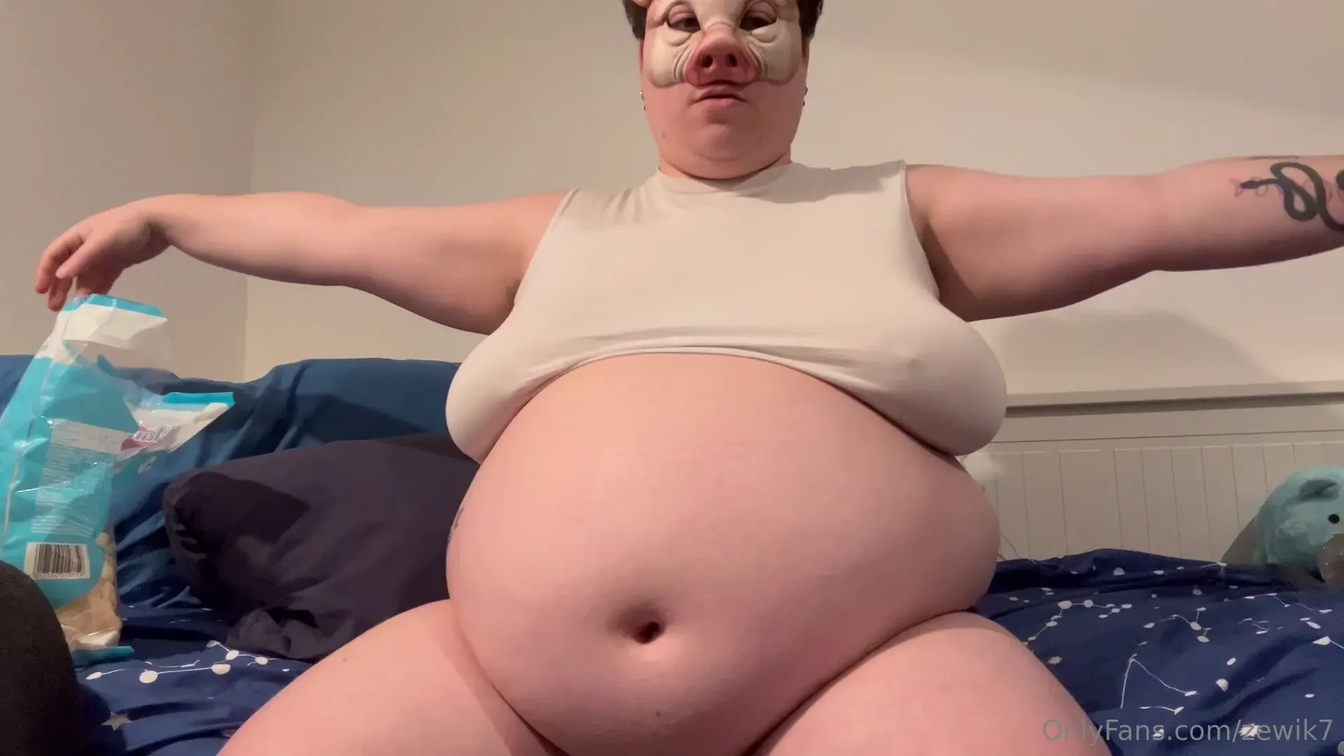 For this month s movement i choose to do raised arm circles simple 